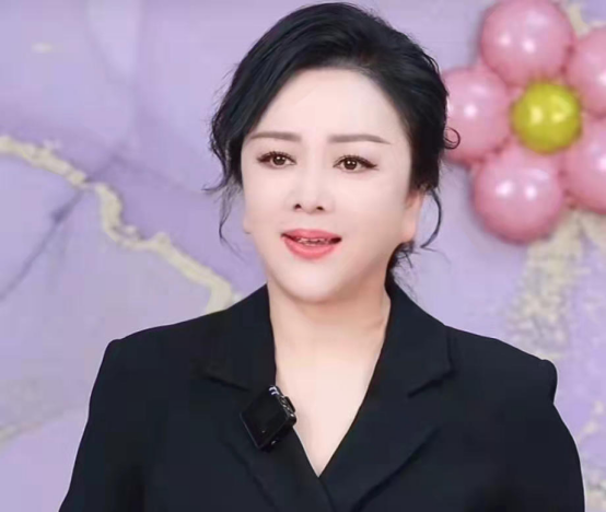 “孫二孃”梁麗：被丈夫告上法院，離婚時僅剩一臺冰箱歸女方所有