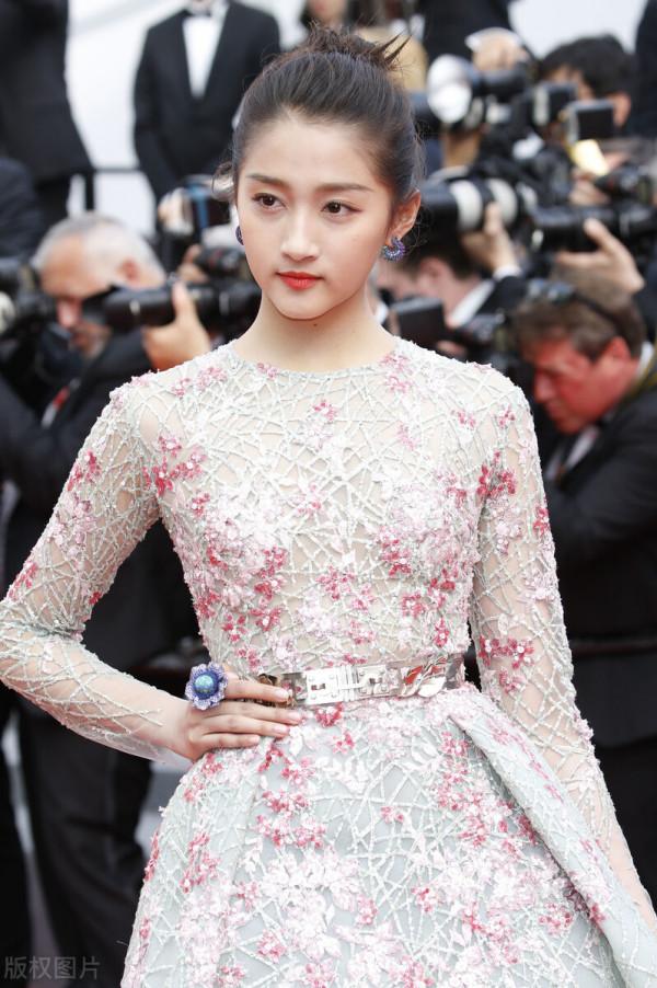 國民女神關曉彤