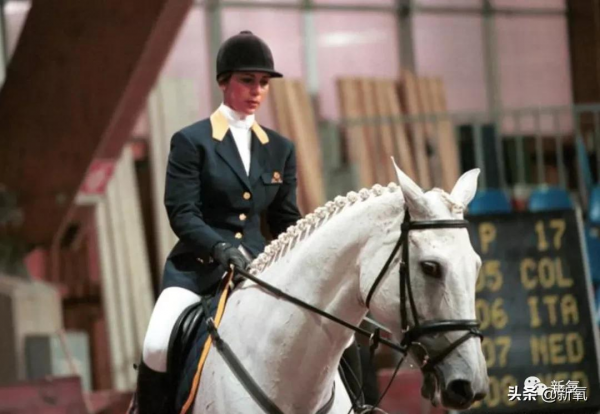 打贏離婚案拿到47億賠償,花2000萬吃草莓是什麼水平? 打贏離婚案拿到47億賠償,花2000萬吃草莓是什麼水平?