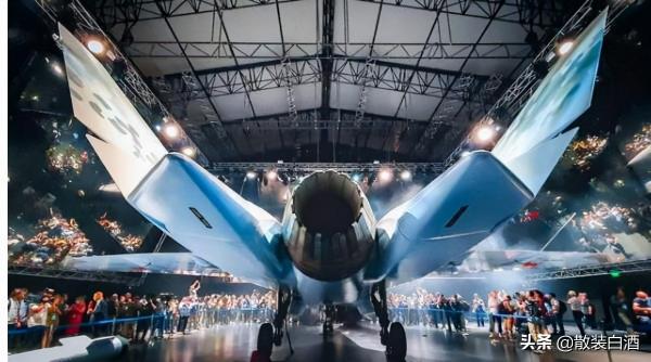 俄羅斯蘇75售價3000萬美元，比梟龍還低，梟龍還會有人買嗎？