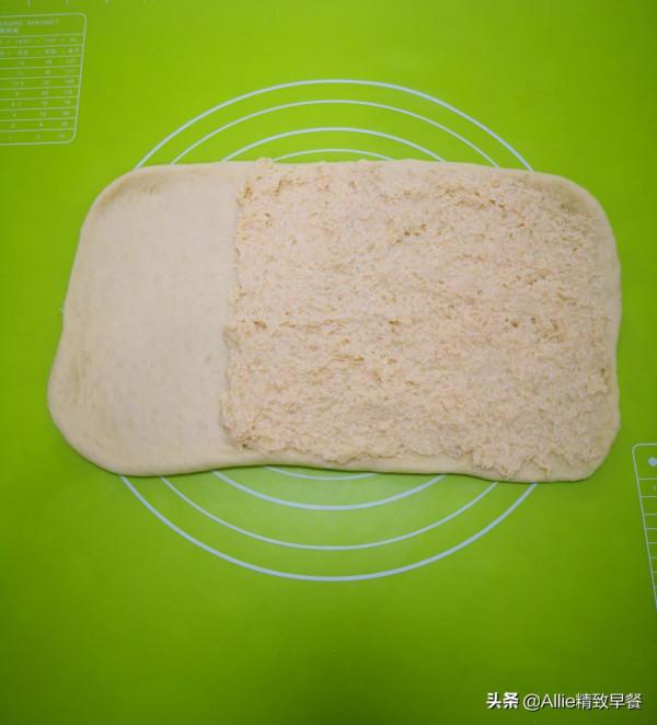 復刻麵包房的麻花小麵包，椰香柔軟又拉絲，學會了隨吃隨做，厲害