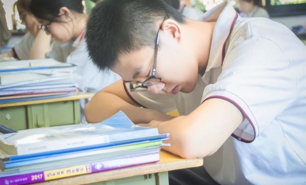 中小學生上課時間將延遲?預計9月全面落實,老師將改變教學計劃 中小學生上課時間將延遲?預計9月全面落實,老師將改變教學計劃