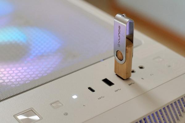 入門級PCIe4.0固態硬碟，M.2硬碟中的價效比——PNY CS2140測評