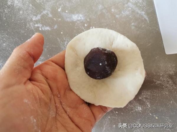 鬆軟香甜的壽桃包，這款中式點心好吃又討喜