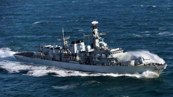 香港迴歸前夕,34艘英軍艦開往近海挑事,中國艦長:撞就撞誰怕誰 香港迴歸前夕,34艘英軍艦開往近海挑事,中國艦長:撞就撞誰怕誰