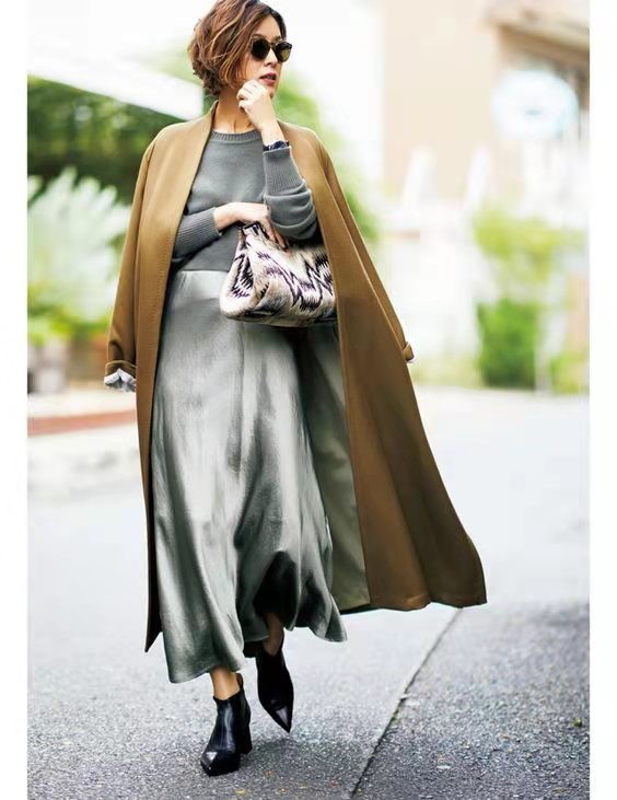 45歲後不需要什麼少女感，穿出優雅與舒適的高階感才是我們需要的