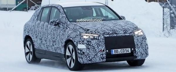 梅賽德斯-賓士EQE諜照曝光 梅賽德斯-賓士EQE諜照曝光