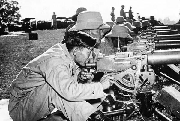 一個軍裝備1000多挺機槍，抗日戰爭時，真有這樣的部隊嗎？
