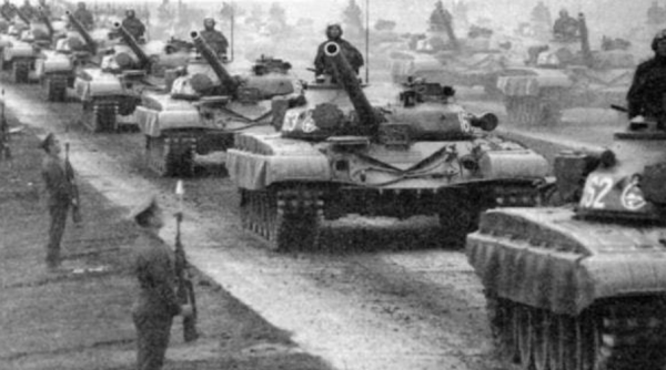 1945年8月,《解放日報》的一則報道讓毛主席勃然大怒,痛批博古 1945年8月,《解放日報》的一則報道讓毛主席勃然大怒,痛批博古