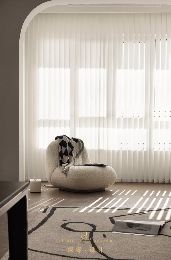 95㎡三室兩廳,堅持裝成這種風格是對的,無茶几餐廚一體乾淨溫馨 95㎡三室兩廳,堅持裝成這種風格是對的,無茶几餐廚一體乾淨溫馨