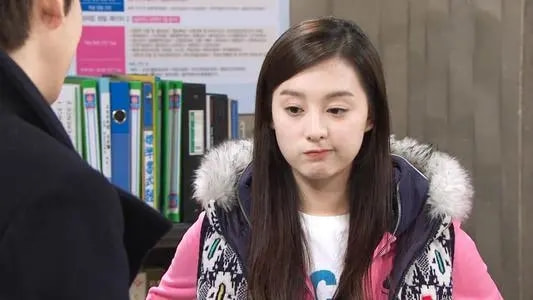 “天然女神”金智媛：顏值絲毫不輸宋慧喬，如今廣告接到“手軟”