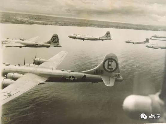 B-29機組火攻日本親歷記！天上能聞到焦味，曾在地面誤投彈