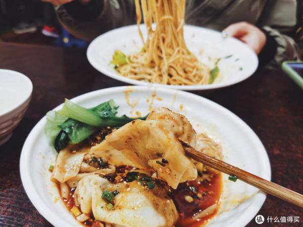 旅行就要邊走邊吃：舌尖上的昆明，盤點我在昆明吃到的各種美食