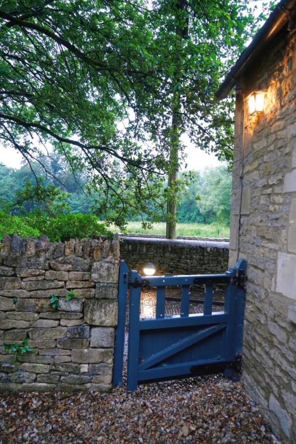 2022,全心全意去生活,去愛 2022,全心全意去生活,去愛