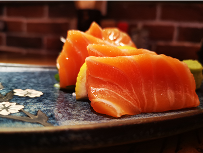 食話實說｜手機下飯真香？存在燙傷、中毒和牙損傷風險