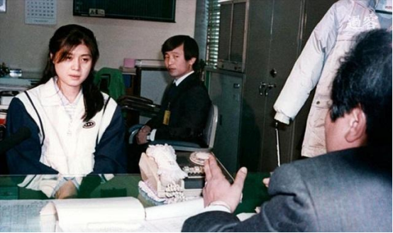 1987年女特工炸客機115人死亡，被捕謊稱是中國人，最後竟被特赦