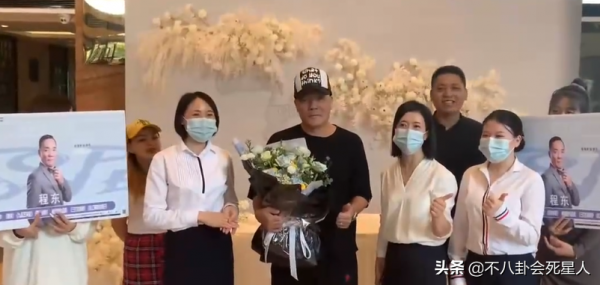 8位祖籍內地的港臺藝人，有人晚年落葉歸根，有人每年回內地祭祖