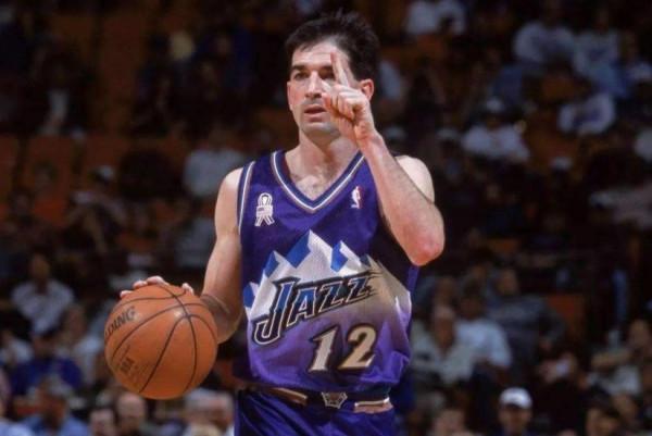 傳奇的人物！美媒評選NBA實力最強的十大控衛：庫裡僅排第四名