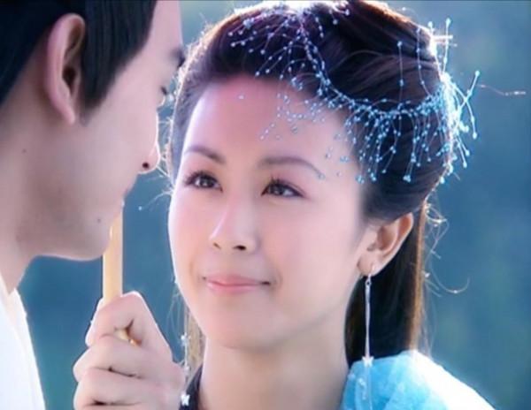 奇思妙想的90年代古裝劇造型：滿天星、蘋果網、插扇子、插筷子