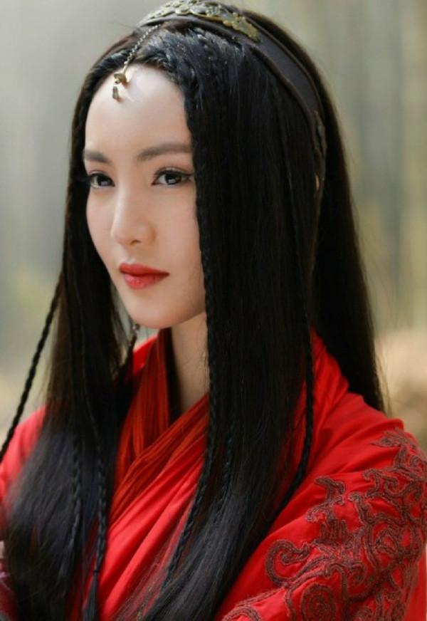 來自回族的7位女星，都是顏值天花板，哪個令你意外？