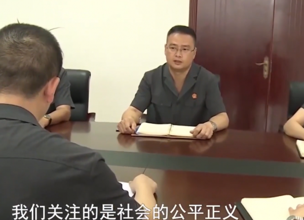 男子意外去世獲賠204萬，失聯3年的媳婦出現：錢歸我，孩子也歸我