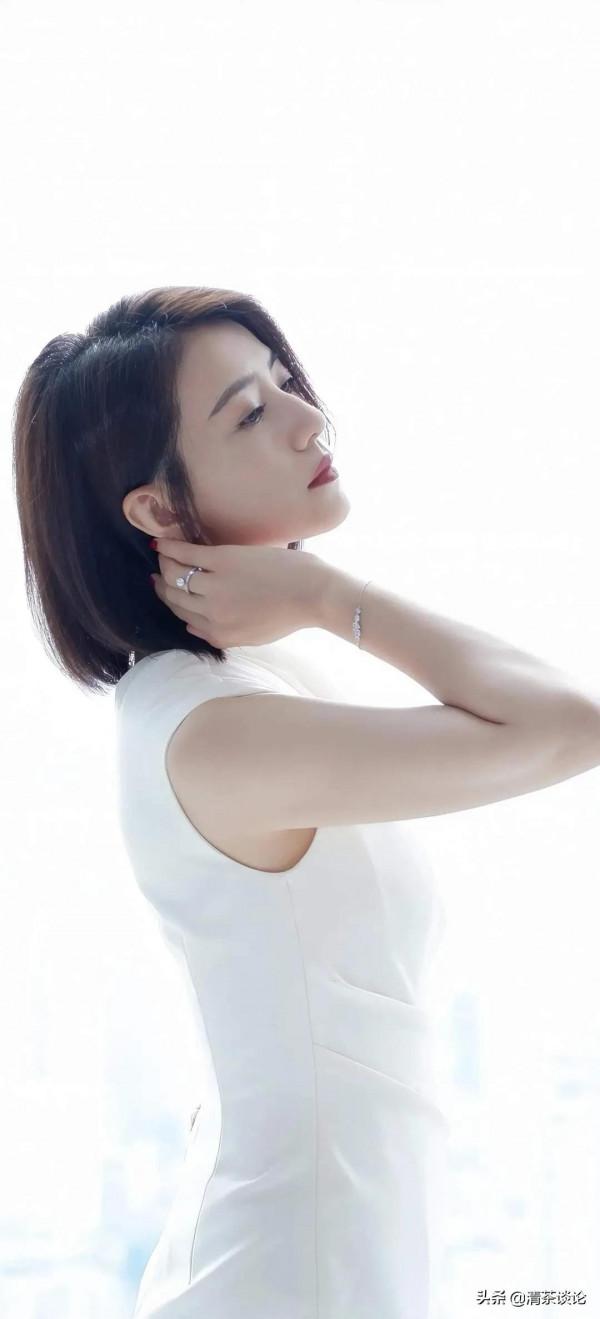 國民媳婦高圓圓，國色天香美嬌娘，逐漸老去的女神