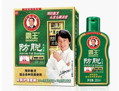 成龍大哥除了管教不好兒子，也就是代言哪個品牌哪個品牌死了