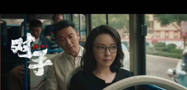 顏丙燕郭京飛譚卓寧理 老戲骨上演現代版懸疑諜戰 按頭安利《對手》