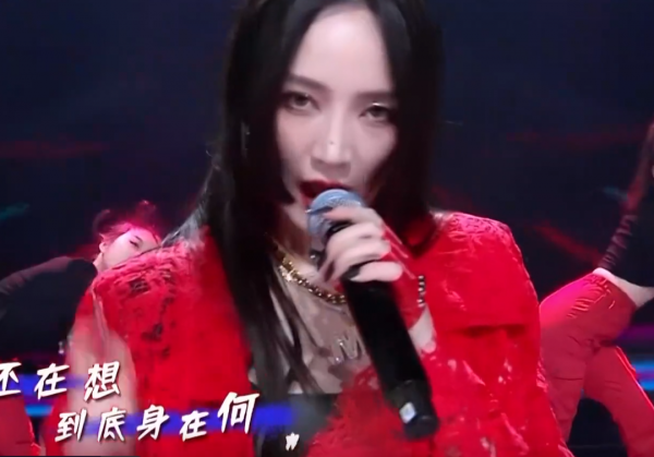 小年夜春晚明星造型：王冰冰太甜美，孟佳熱辣，尚雯婕臉部浮腫