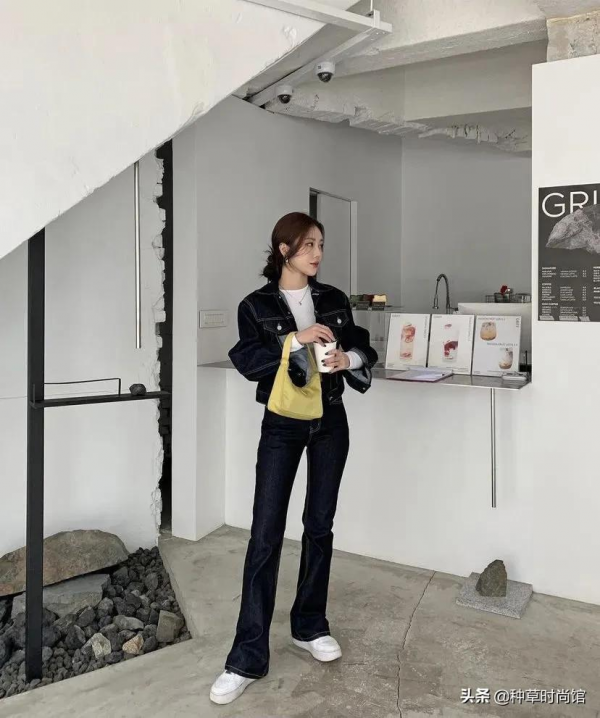 今年秋天“馬蹄褲”火了!比奶奶褲顯瘦,比闊腿褲洋氣 今年秋天“馬蹄褲”火了!比奶奶褲顯瘦,比闊腿褲洋氣