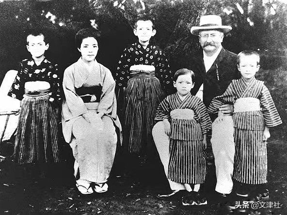 這個人工島，改變了東亞甚至是全球的程序，是日本黑暗時代的曙光