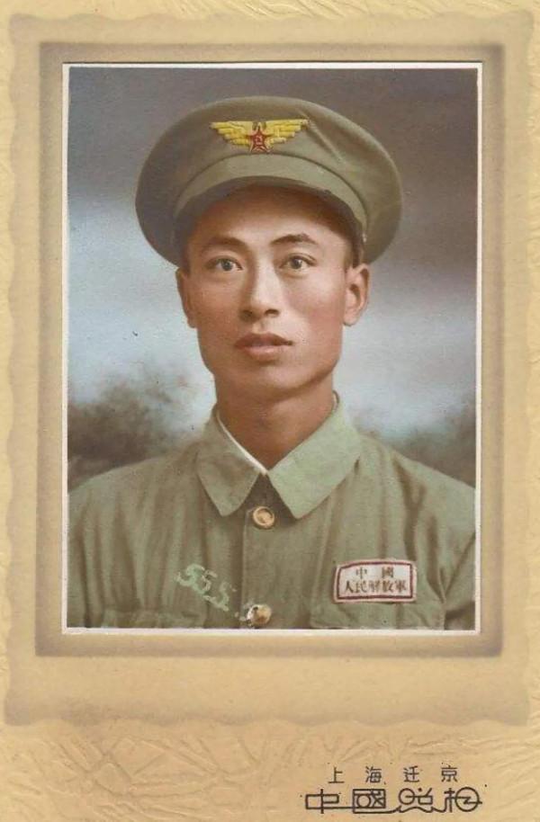 建國初期的共和國軍人：一組上色老照片，重溫那段激情燃燒的歲月