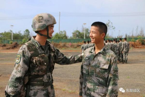 退伍兩年後，她成了軍嫂……