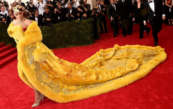 外國明星的中國風,“群魔亂舞”我看不懂,都能上劉老根大舞臺了 外國明星的中國風,“群魔亂舞”我看不懂,都能上劉老根大舞臺了