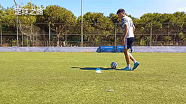 10個經典1v1過人技巧教學 10個經典1v1過人技巧教學