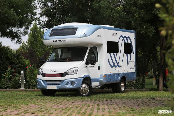 什麼叫“四季房車”：雙層地板，極限防凍！朗宸C60房車