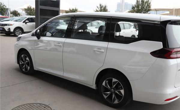 傳祺M6 PRO售12.98萬元起，空間寬敞，乘坐舒適，很不錯的家用MPV