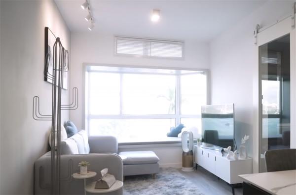 香港29歲姑娘42㎡小家:入住5個月,空間雖小,獨居的她卻很滿足 香港29歲姑娘42㎡小家:入住5個月,空間雖小,獨居的她卻很滿足