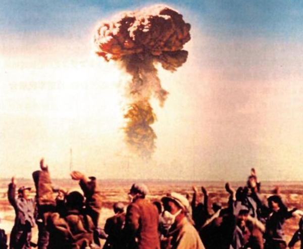 1965年，毛主席急電約見周恩來，接著6萬人神秘消失18年