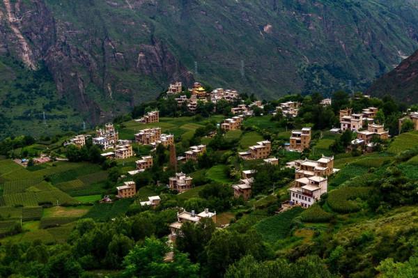 天路之行--川藏北線317+阿里南線+川藏南線318 第六篇 碉樓之鄉