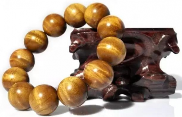 文玩：四大類15種手串，保養方法和佩戴建議