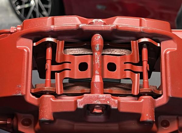 開完 Mach-E 的我,卻寫了個剎車科普 開完 Mach-E 的我,卻寫了個剎車科普