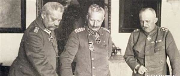 一記耳光導致的亡國：12萬士兵陣亡，14萬士兵被俘，高階將領自盡