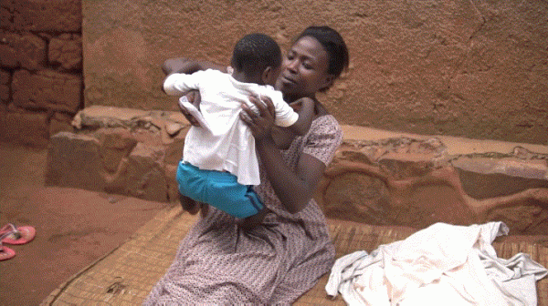 &OpenCurlyDoubleQuote;16根腳趾&rdquo;的他，出生就被父親拋棄，母親艱難的撫養他