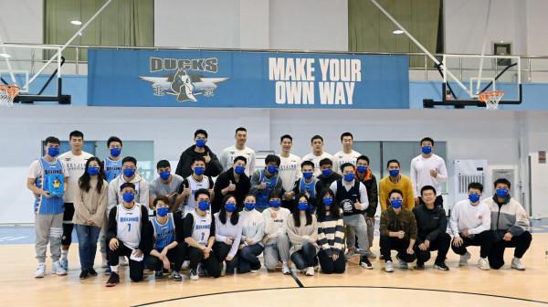 兩岸青年走進首鋼與林書豪翟曉川聊籃球