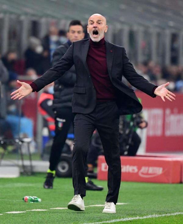 足球——意甲：AC米蘭不敵那不勒斯