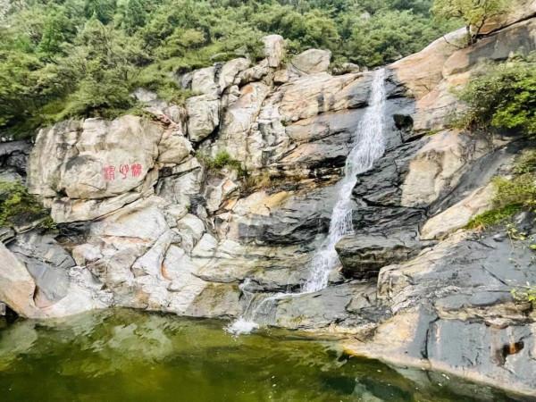 鄭州驢友團八龍潭穿越盧崖瀑布 鄭州驢友團八龍潭穿越盧崖瀑布