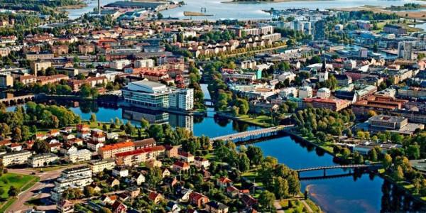 在5G網路建設上連摔“跟頭”，老美到底是哪裡做錯了？