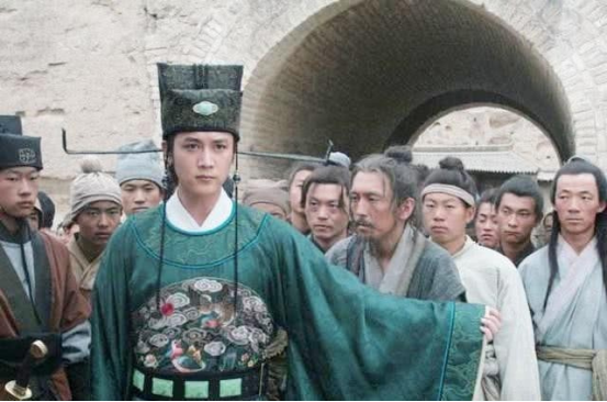 古代官員請辭後，為何要告老還鄉，留在京城安享晚年不行嗎？