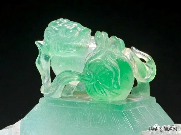 Parry家族珍藏倫敦拍賣100%成交 |「乾隆御製畫琺琅壺」領銜 Parry家族珍藏倫敦拍賣100%成交 |「乾隆御製畫琺琅壺」領銜